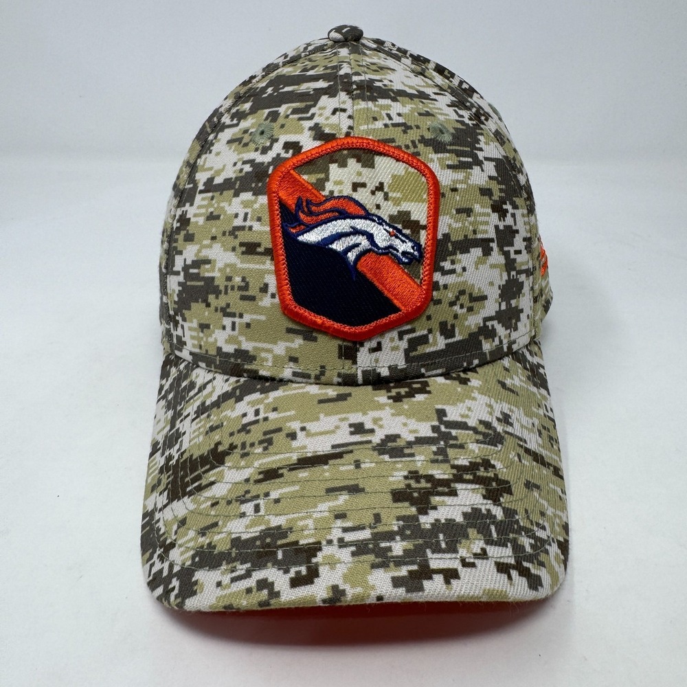 Denver Broncos New Era Salute To Service NFL Sideline 39THIRTY Hat Cap Camo S/M